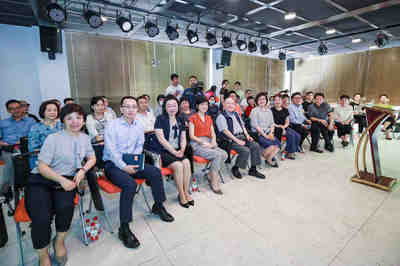 小照片，大時代 尚長榮、蔡金萍、錢程、駱新走進天平街道的文化敘事